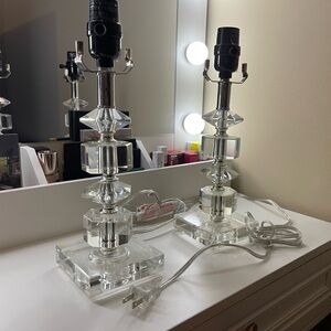 2 Clear Lamps